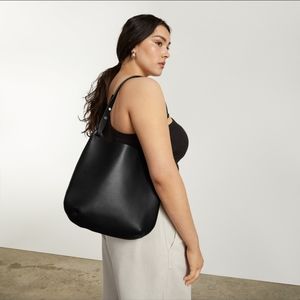 Everlane cactus leather hobo in black